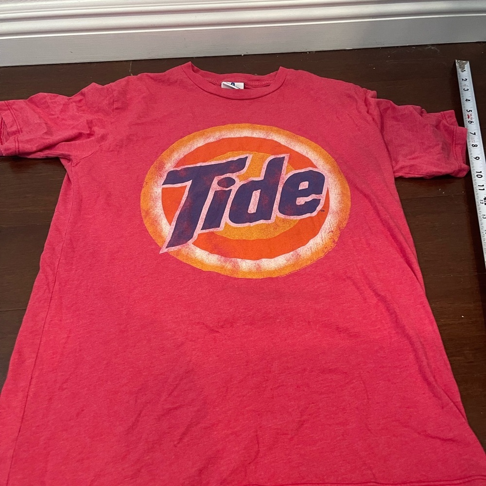 guc Junk Food Clothing retro Red and Orange tide Graphic Tee small